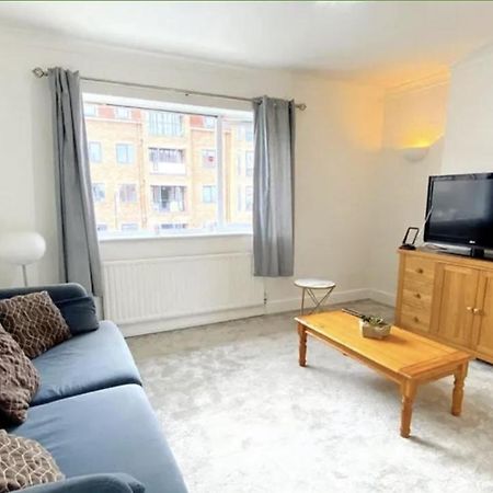 4 Bedroom Property Which Sleeps 8 Very Close To The Harry Potter Studio And Watford Junction Esterno foto